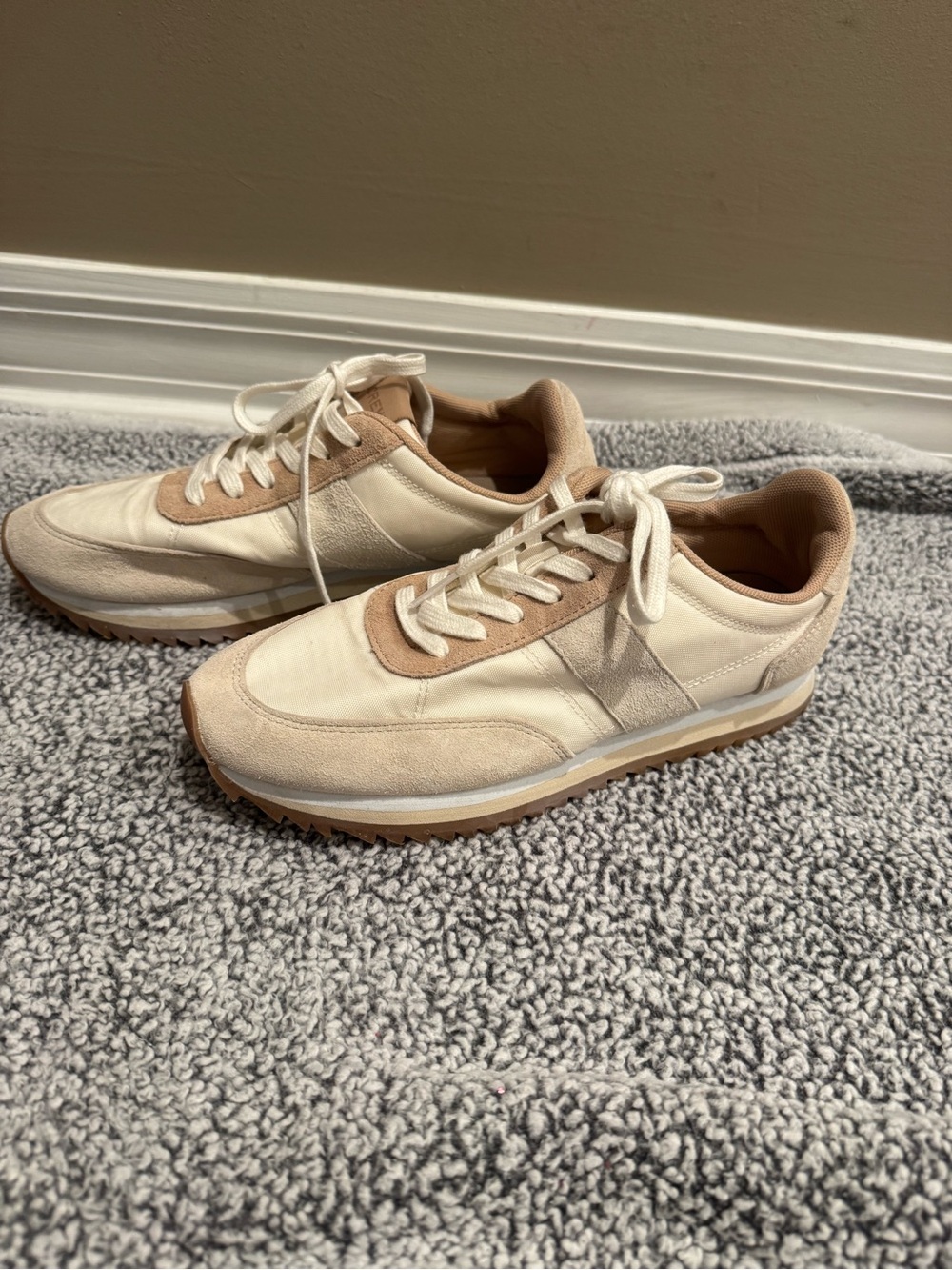 Women’s jcrew sz 8.5 Sneakers